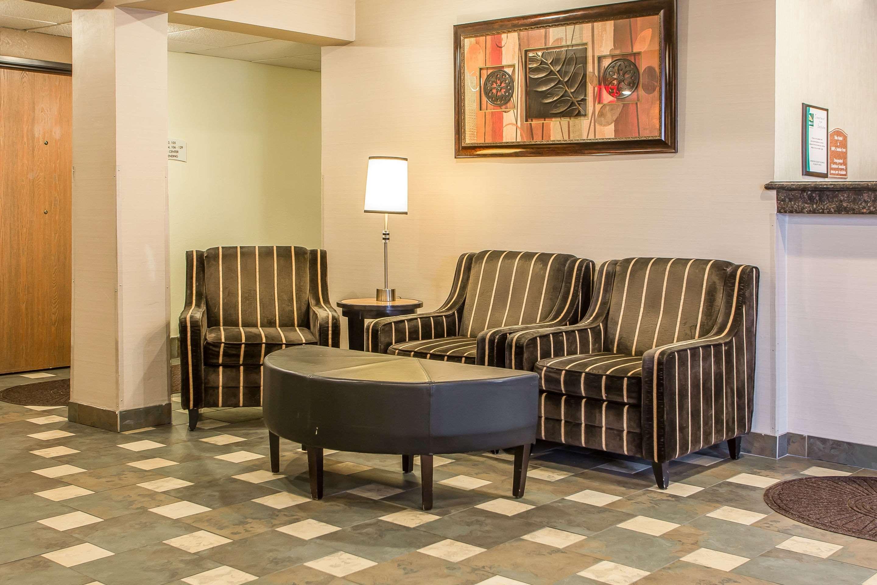 Quality Inn & Suites Marinette Exterior foto